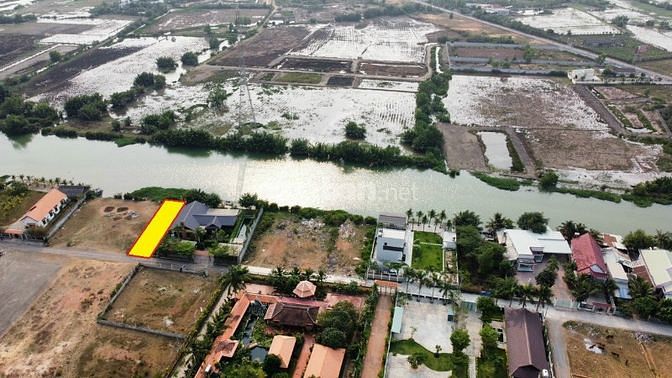 MT sông Phước Khánh Phạm Thái Bường cắt lỗ 40% còn 1tr6/m (đất vườn)