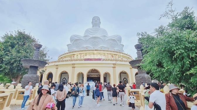 CẮT LỖ BÁN GẤP 1860M2 THỔ CƯ SHR 200 TRIỆU (GIÁ 100%) CÁCH CHỢ 400M