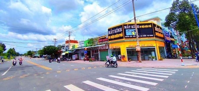CẮT LỖ BÁN GẤP 1860M2 THỔ CƯ SHR 200 TRIỆU (GIÁ 100%) CÁCH CHỢ 400M