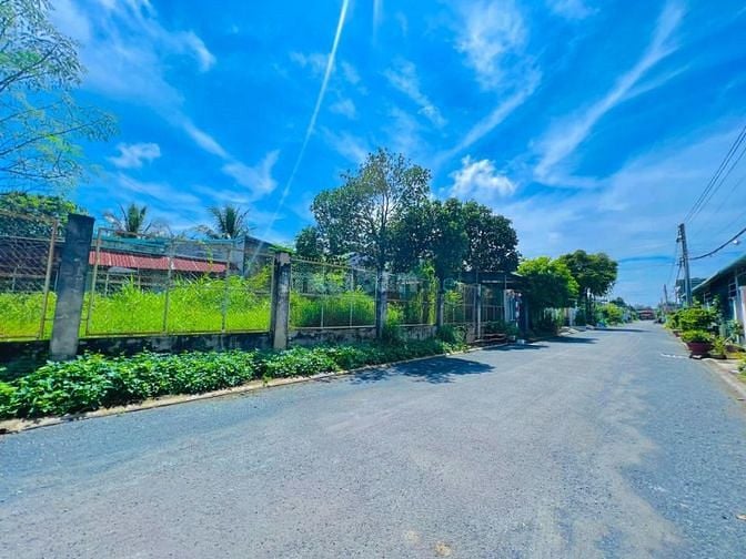 Xoay vốn làm ăn bán đất 155m2 thổ cư cách DT782 300m, Gò Dầu, Tây Ninh