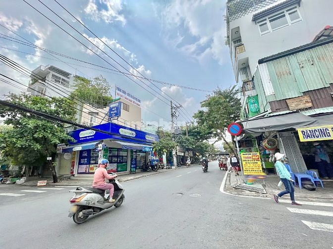 Bán gấp căn góc 2 mặt tiền số 72 Đường số 51 và Lâm Văn Bền, Q7