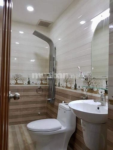 Sát bên Gò Vấp - 4 tầng - dân trí cao - tiềm năng đang phát triển,2tỷ2