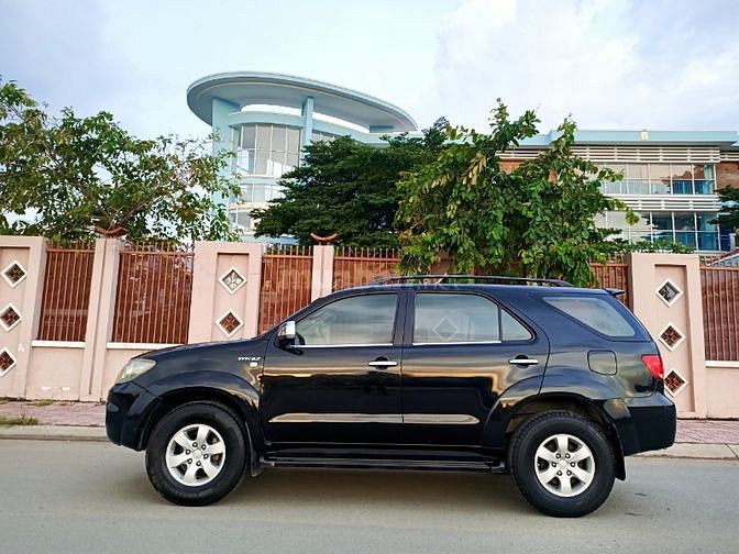 Bán rẻ Toyota Fortuner SR5 2008 biển VIP Zin độ Full Options tuyệt vời