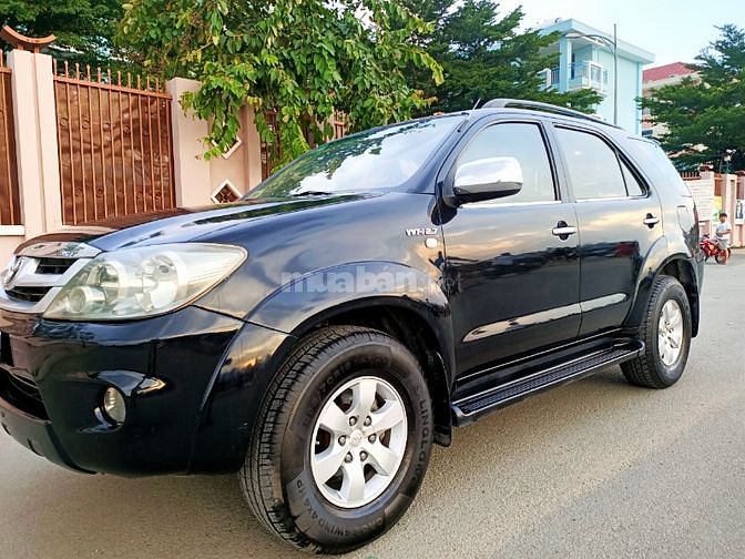 Bán rẻ Toyota Fortuner SR5 2008 biển VIP Zin độ Full Options tuyệt vời