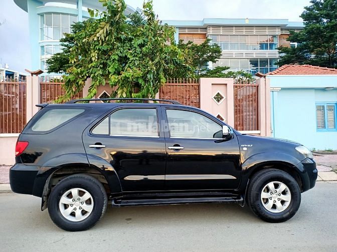 Bán rẻ Toyota Fortuner SR5 2008 biển VIP Zin độ Full Options tuyệt vời