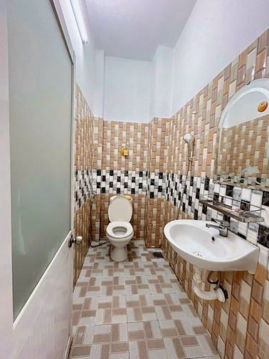 BÁN NHÀ PHỐ SÂN VƯỜN LAKEVIEW CITY CỰC ĐẸP VÀ ĐỘC ĐÁO GIÁ 2,8 TỶ 70M2