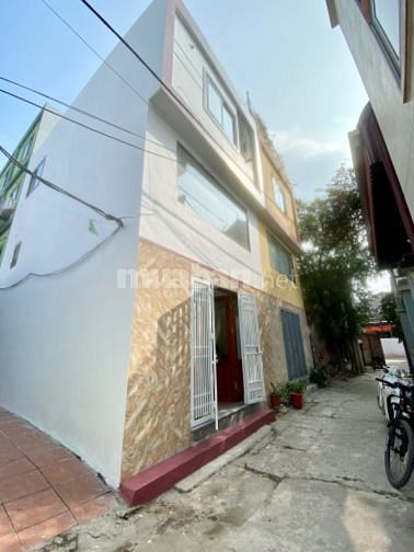 Bán gấp căn nhà xinh tại địa chỉ số 2, Ngõ 11, Y Sơn 2, tổ 8, Đồng Mai