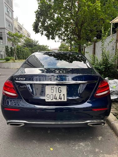 Bán xe mercedes Benz E250 mode 2018