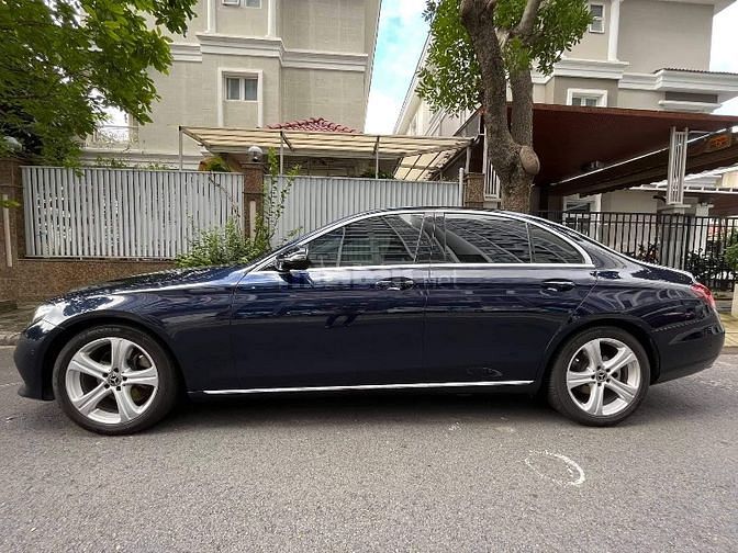 Bán xe mercedes Benz E250 mode 2018