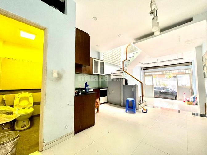 bán gấp nhà ngay chợ đo đạc. Phường Bình an, trần não. Quận 2
