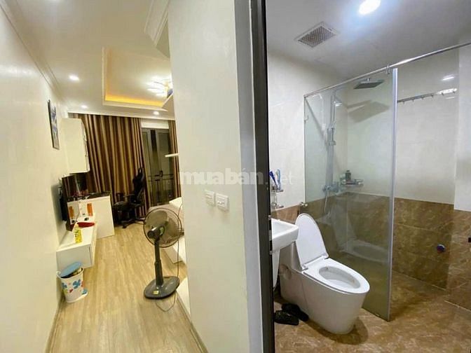 CHỦ NHÀ BÁN PHỐ BẮC CẦU,NGỌC THỤY.98m2 xây 3,5 tầng đang cần tiền ,
