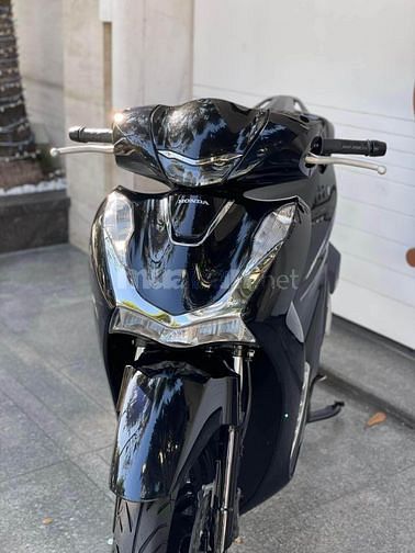Bán xe honda sh 150 màu đen bóng 2021 giá ưu đãi, có hỗ trợ trả góp