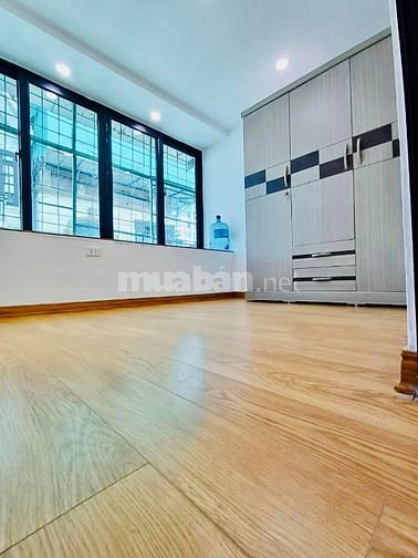 Siêu hiếm! Bán nhà tập thể Nguyên Hồng, DT 60m2 x 2PN- Nhỉnh 2 tỉ