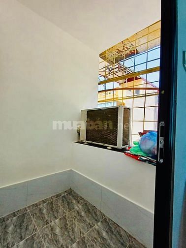 Siêu hiếm! Bán nhà tập thể Nguyên Hồng, DT 60m2 x 2PN- Nhỉnh 2 tỉ