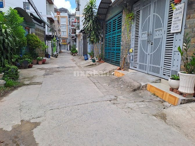 Bán nhà 2 lầu 4x15m Huỳnh Thị Hai Quận 12, HXH,giá siêu rẻ 4.350 tỷ
