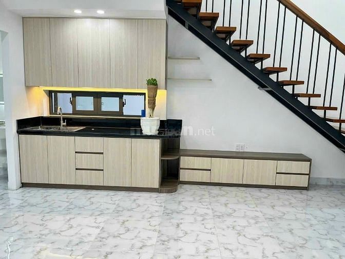 Bán nhà tặng lại nội thất đường Vườn Lài, p.An Phú Đông, q12