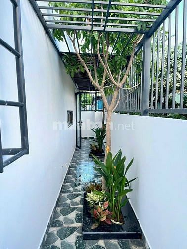 Bán nhà tặng lại nội thất đường Vườn Lài, p.An Phú Đông, q12
