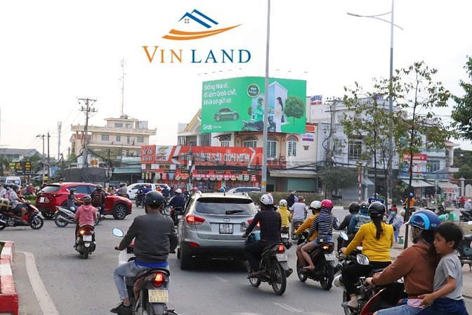 Ngay MT đường Hoàng Minh Chánh, gần Quốc Lộ 1K