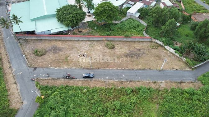 Ngay MT đường Hoàng Minh Chánh, gần Quốc Lộ 1K