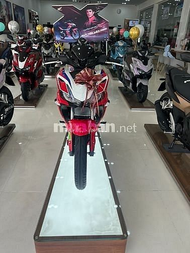 HEAD VIỆT THÁI QUÂN 3 " ĐÓN MÙA TỰU TRƯỜNG - BẠT NGÀN QUÀ TẶNG"