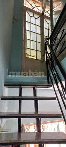 Cần tiền bán gấp nhà SHR 1 trệt 1 lầu , 2 PN, 2 WC, trung tâm Quận 12