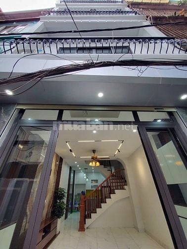 NHÀ MẶT PHỐ hàng chiếu diện tích 34 m2 M MT 5 m 4 tầng 