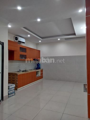 Bán nhà Hoàng Quốc Việt,Võ Chí Công 50 m² x 5 t 7 ngủ khép kín 5,9 tỷ