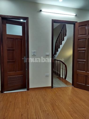 Bán nhà Hoàng Quốc Việt,Võ Chí Công 50 m² x 5 t 7 ngủ khép kín 5,9 tỷ
