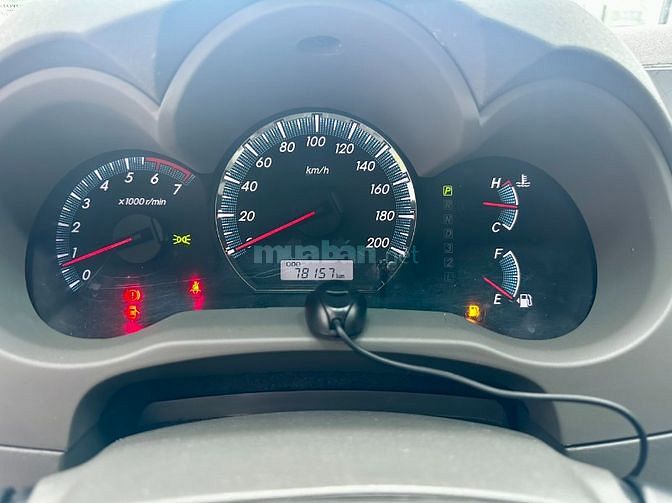 Toyota Fortuner máy xăng, số tự động, 1 cầu, màu ghi xám, bstp