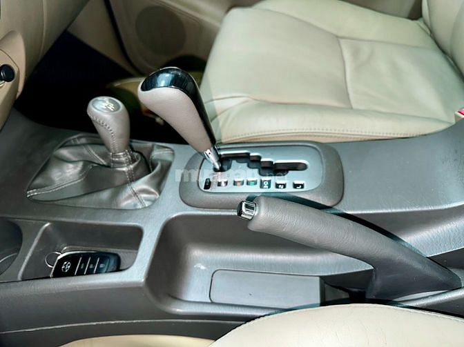 Toyota Fortuner máy xăng, số tự động, 1 cầu, màu ghi xám, bstp
