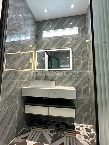NHÀ MỚI PHONG CÁCH BẮC ÂU, MTNB HOÀNG SA, TÂN BÌNH. 5x10M. CHỈ 10.5 TỶ