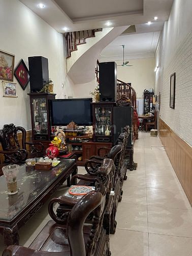 Bán nhà 2 mặt ngõ, rộng  ô tô tránh nhau, thuận tiện kinh doanh