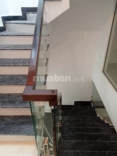 Bán nhà 3 tầng ngõ rộng 6m, Đồng Hòa, Kiến An, Hải Phòng. Giá 2,3 tỷ