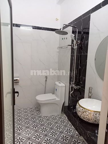 Bán nhà 3 tầng ngõ rộng 6m, Đồng Hòa, Kiến An, Hải Phòng. Giá 2,3 tỷ