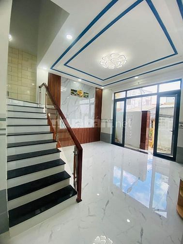- Nhà Phường 10 TP Mỹ Tho  - Vị Trí : Nhà Cách Ấp Bắc tầm 120m . Đường