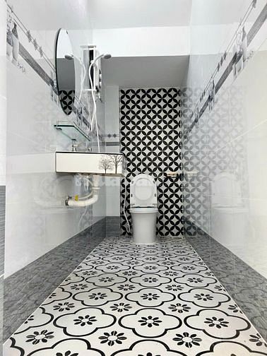 - Nhà Phường 10 TP Mỹ Tho  - Vị Trí : Nhà Cách Ấp Bắc tầm 120m . Đường