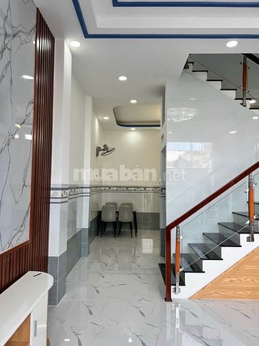 - Nhà Phường 10 TP Mỹ Tho  - Vị Trí : Nhà Cách Ấp Bắc tầm 120m . Đường
