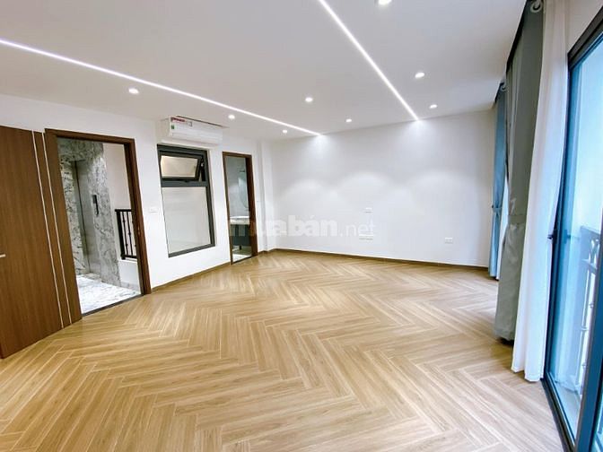 LÔ GÓC_5 TẦNG_THANG MÁY_NGÃ BA TRẦN KHÁT CHÂN_VÕ THỊ SÁU_CHỈ 6.5 TỶ 