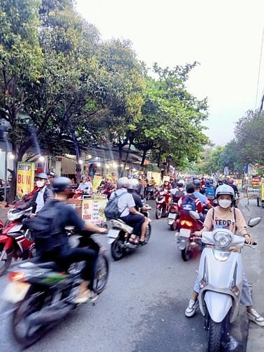NHÀ MẶT TIỀN ĐƯỜNG NGUYỄN HUY TƯỞNG- ĐÀ NẴNG