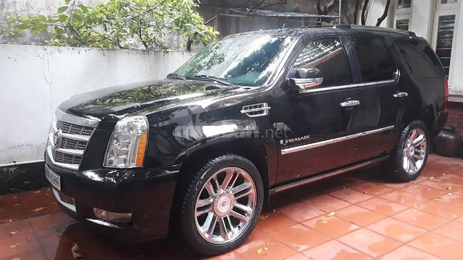 Bán xe Cadilac Escalade màu đen, xe gia đình ít sử dụng, biển HN đẹp