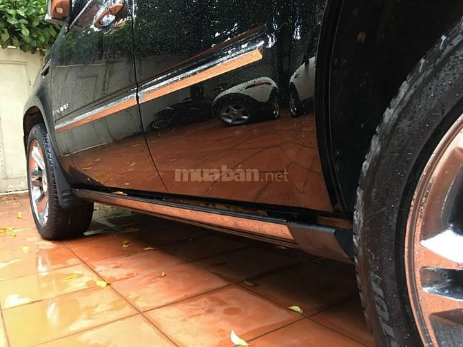 Bán xe Cadilac Escalade màu đen, xe gia đình ít sử dụng, biển HN đẹp