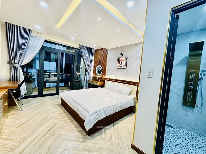 bán nhà 68/2 NGUYỄN TƯ GIẢN DT 4m X 18m SIÊU PHẨM NHÀ ĐẸP, KHU VÍP 68