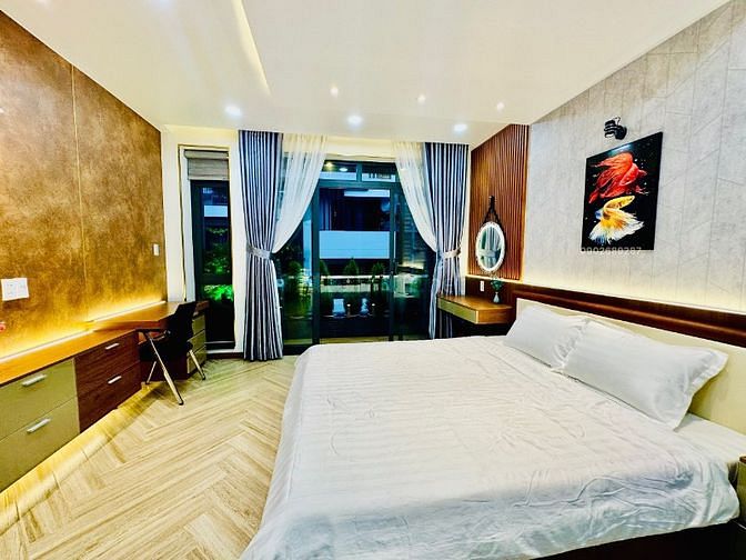 bán nhà 68/2 NGUYỄN TƯ GIẢN DT 4m X 18m SIÊU PHẨM NHÀ ĐẸP, KHU VÍP 68