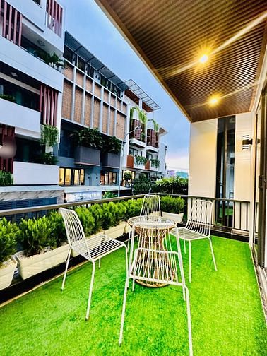 bán nhà 68/2 NGUYỄN TƯ GIẢN DT 4m X 18m SIÊU PHẨM NHÀ ĐẸP, KHU VÍP 68