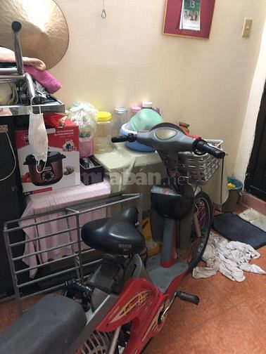 Gấp, cần bán nhà hẻm Nguyễn Văn Nguyễn Q1