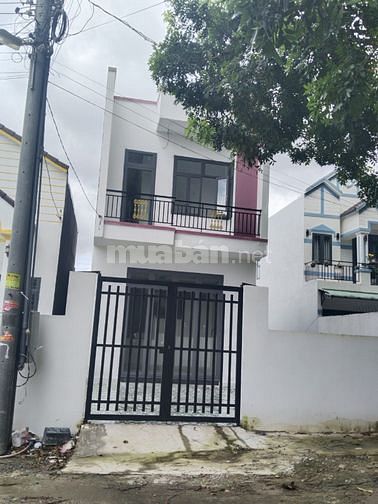 CHÍNH CHỦ BÁN GẤP CĂN NHÀ MỚI XÂY ĐỂ CHO CON ĐI DU HỌC