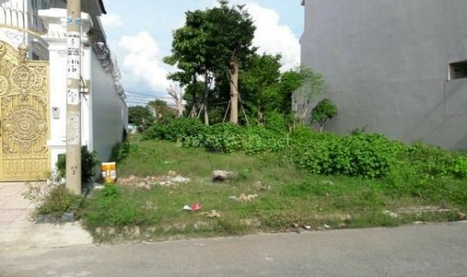 Bán miếng đất Land Stay 55m2 full sổ khu trung tâm Tên Lửa gần chợ nhé