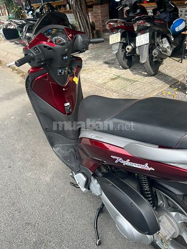 Bán gấp xe SH150i xe Ý 2008 lên đồ 2012, màu đỏ đô, cần tiền bán 65tr