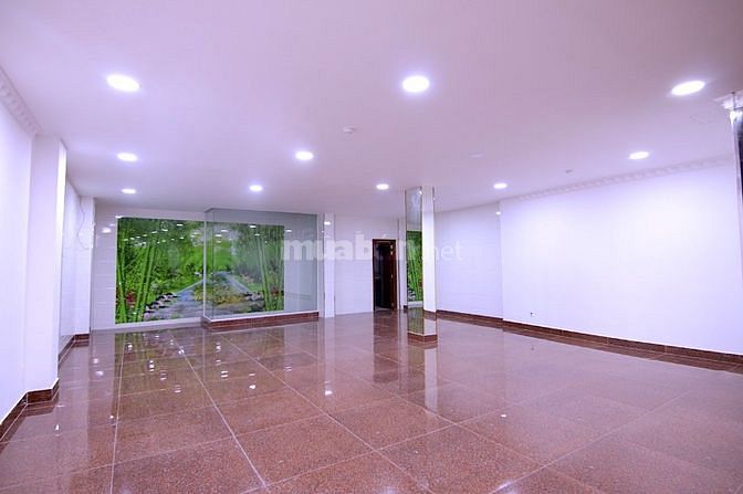 Mặt bằng hẻm xe tải 130m2 siêu rộng, đường 3/2 cách MT 100m.