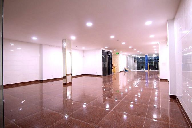 Mặt bằng hẻm xe tải 130m2 siêu rộng, đường 3/2 cách MT 100m.